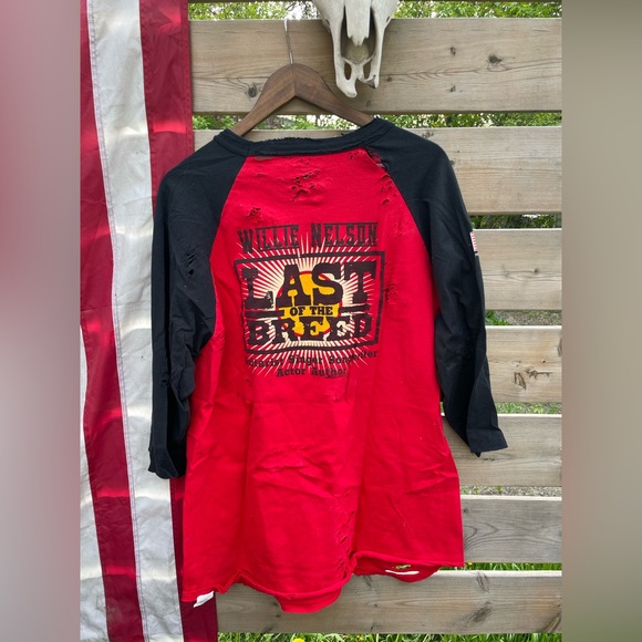 Willie Nelson Distressed Tee - Picture 4 of 4